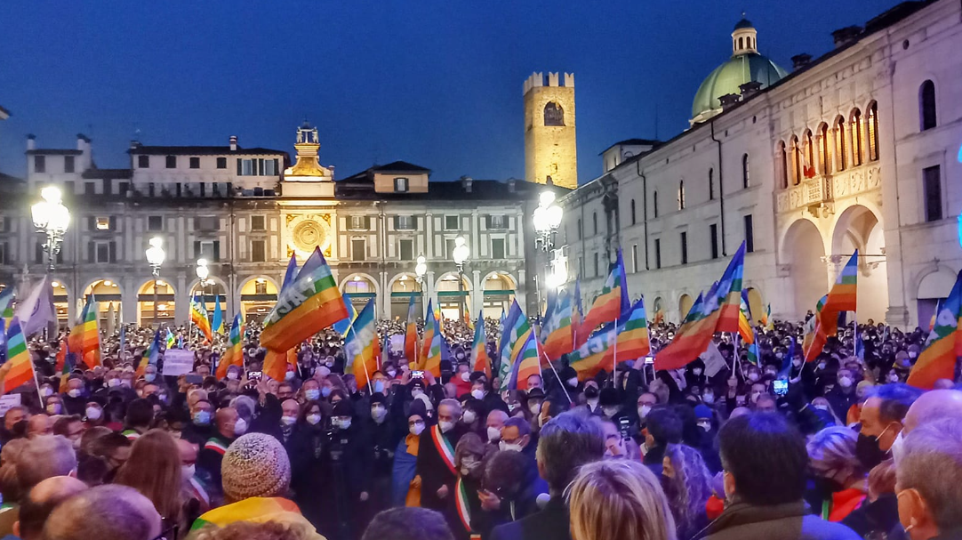 Fermiamo la guerra! Cammino di pace a Brescia