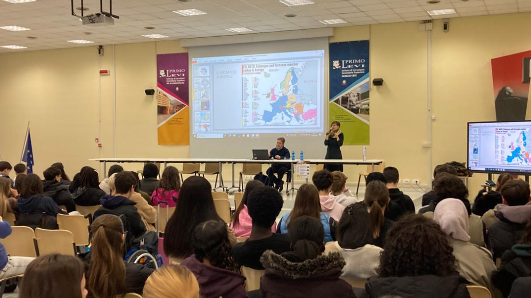 Fabula Mundi nelle scuole