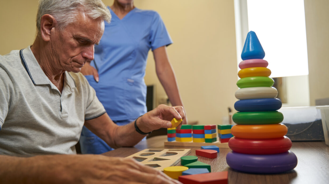 AllenaMente. Giochi e attività per mantenere attiva la mente