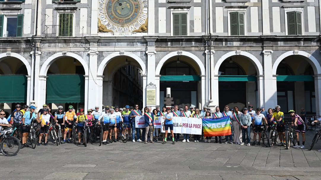 La pace pedala anche sulle strade bresciane